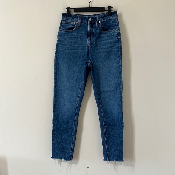 Madewell The High-Rise Slim Boyjean Medium Wash Distressed Hem Size 27 - Picture 2 of 12